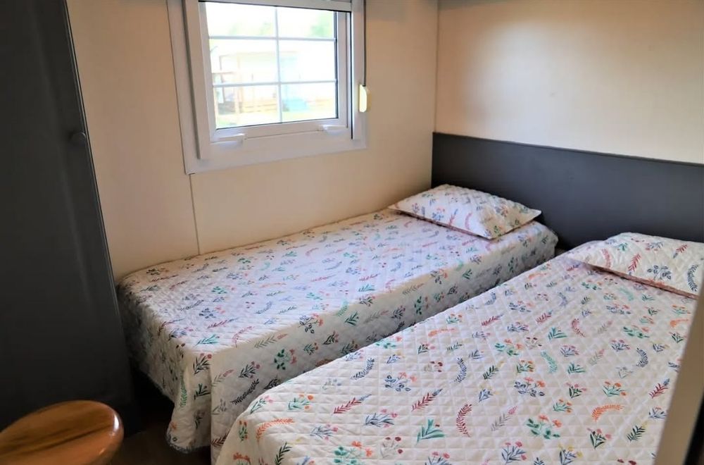 35.000€ – Bungalow T2 Mobilado | Piscinas | Até 200€/dia