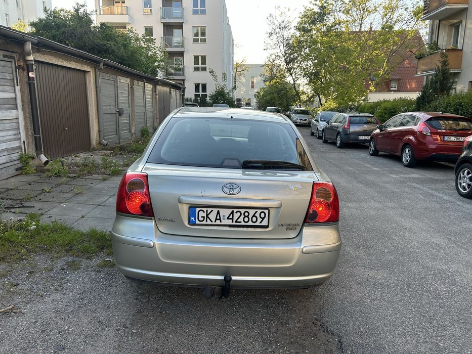 Toyota avensis d4d 2.0