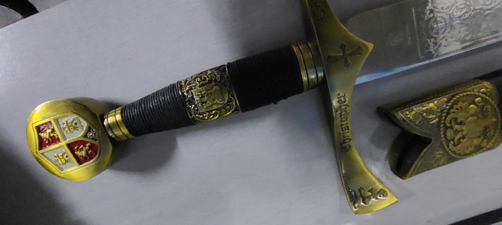 Espadas decorativas de Toledo A