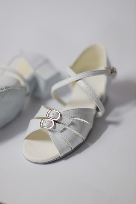 Дитячі туфлі для бальних танців блок-каблук