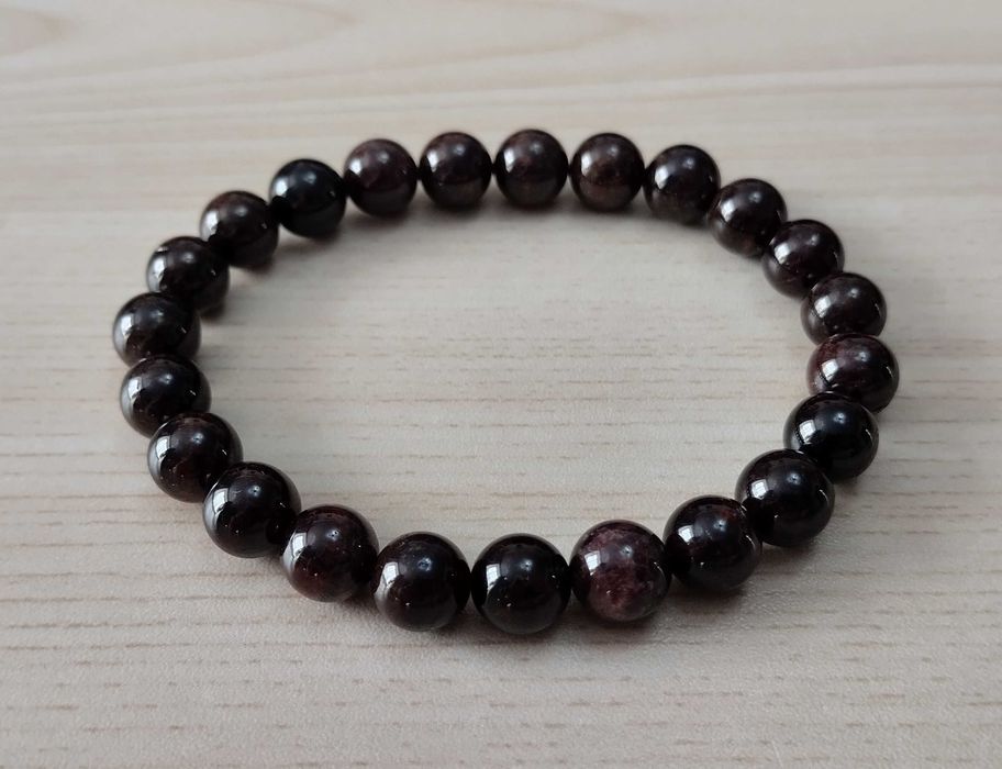 Браслет натуральные камни на 2026 год