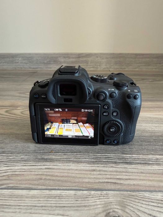 Canon EOS R6 Mark II + adapter EOS R - EF