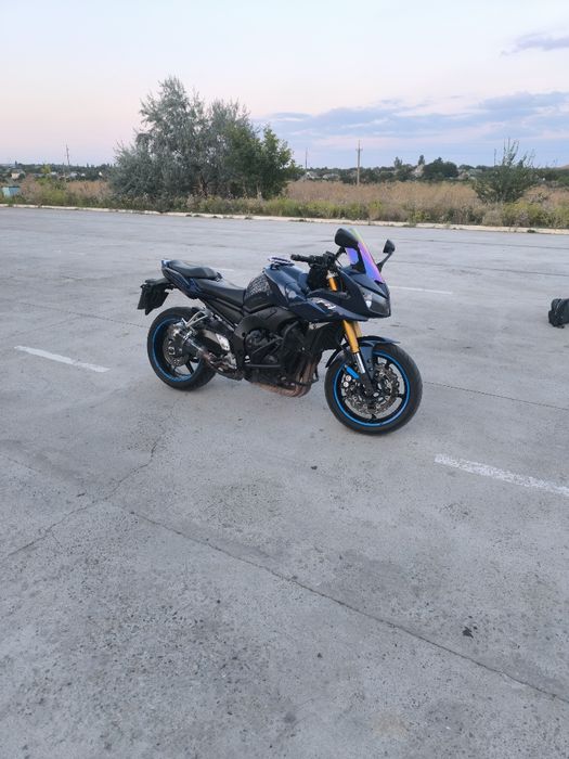 Продам Yamaha  Fazer fz1   литр