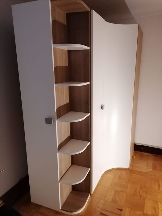 Roupeiro de canto para quarto
