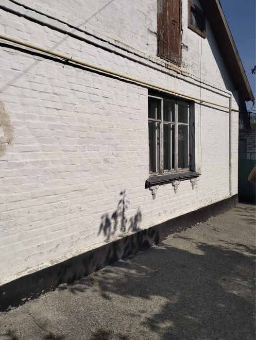 ТЕРМІНОВИЙ продаж частини цегляного будинку в с. Трушки