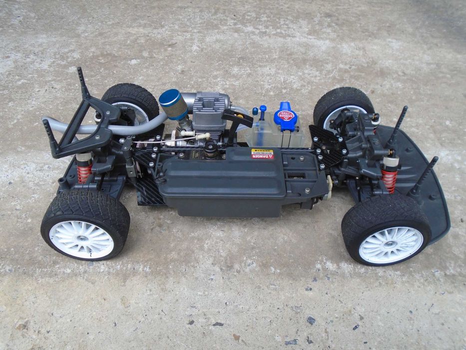 TAMIYA TGX Mercedes DTM AMG 4WD 1:8 NITRO  Spalinowy Model RC