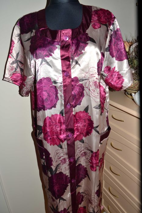 25^ letnia podomka szlafrok  koszula sukienka 48/50