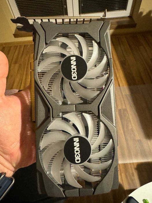 Na sprzedaż komputer do gier (RTX 2060/I5 12400/RAM 32 GB/512 GB)