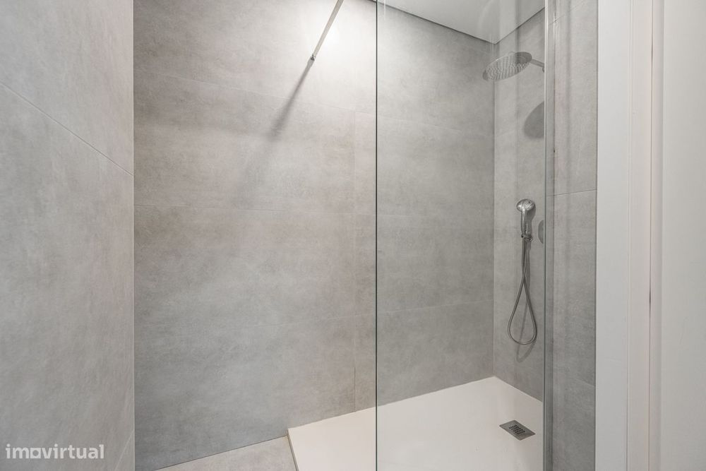 Apartamento T3 Renovado em Braga – Localização Premium com Terraço