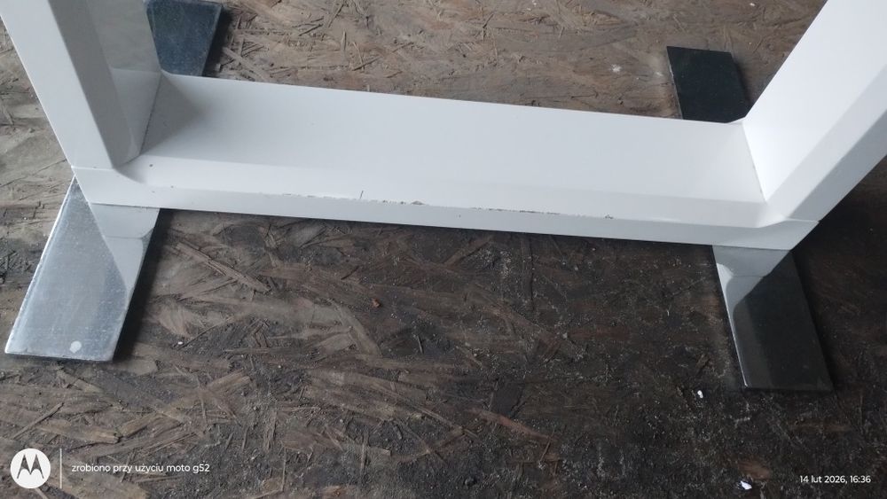 Oddam stół lakierowany 90 x 160 - 220