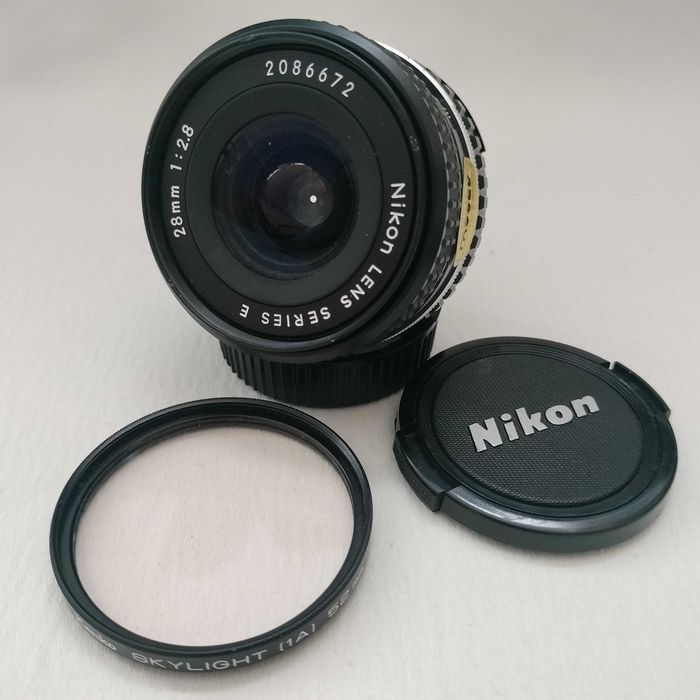 Nikon Series E 28mm 1:2.8 szeroki kąt