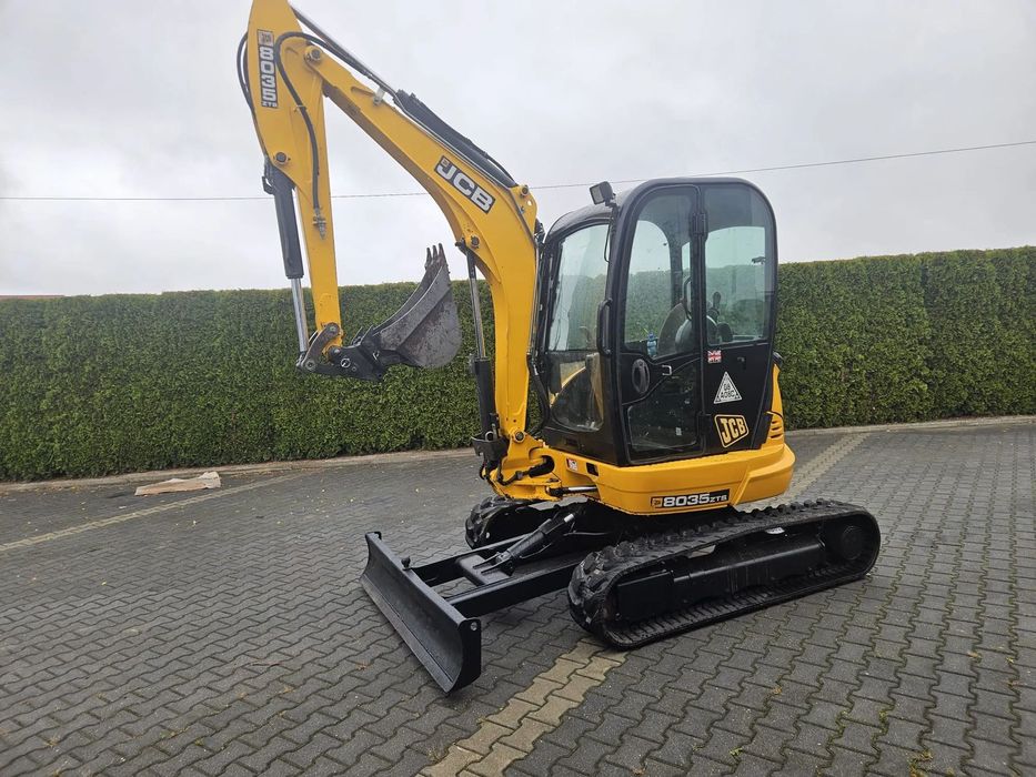 JCB 8035zts