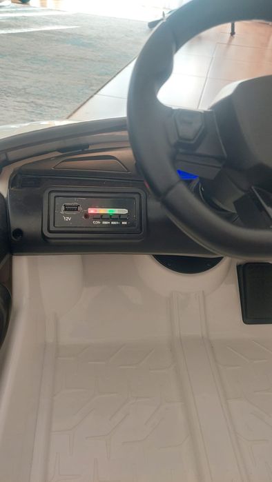Lamborguinhi SVJ 12v com comando e Carregador