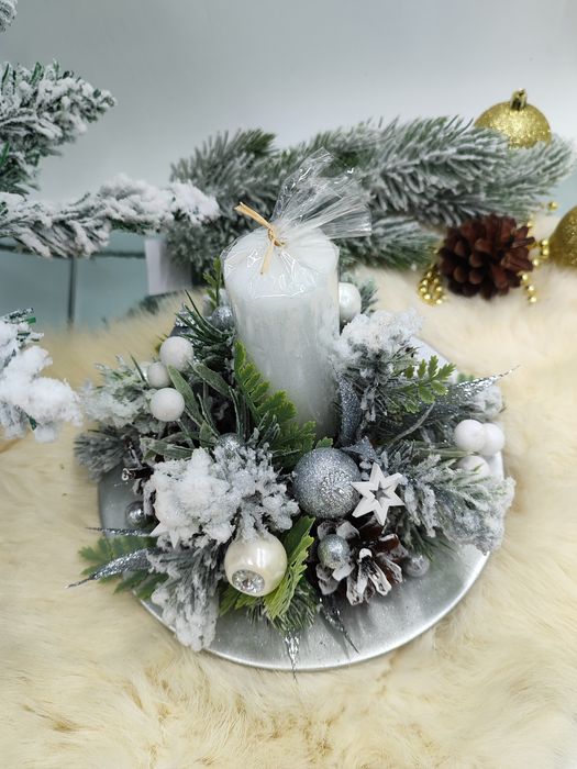 Stroik ze świecą Boże Narodzenie czerwono złoty świąteczny