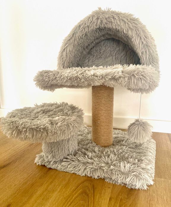 Arranhador Catshion Susy com Gruta – Cinzento Claro – Como Novo