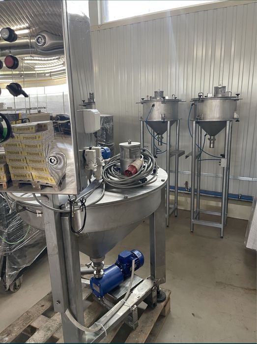 Продам емкостся по разливу сырковых масс