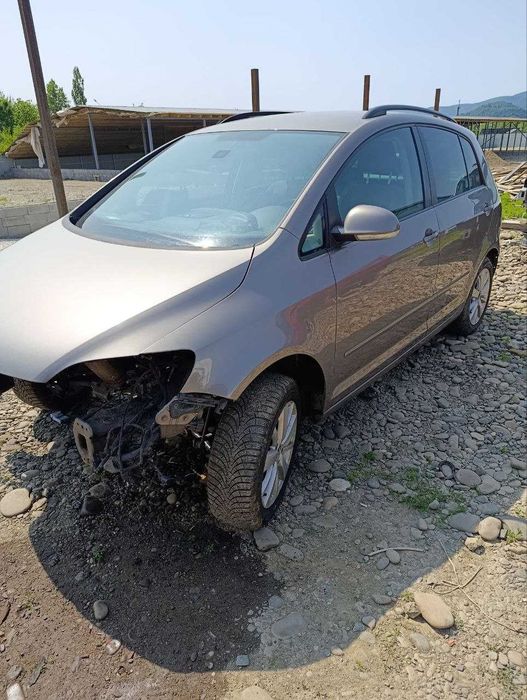 Автошрот Golf Plus Разборка запчасти Гольф Плюс запчастини шрот