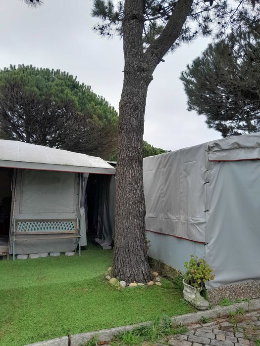 UM Relot moradia fixa no Campismo dos Salgueiros Canidelo Gaia