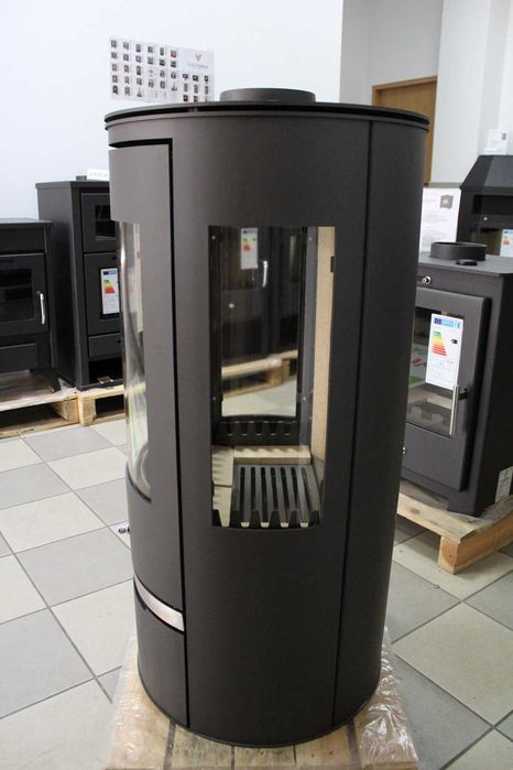 Owalny kominek wolnostojący Orion Vision 7kW Eco