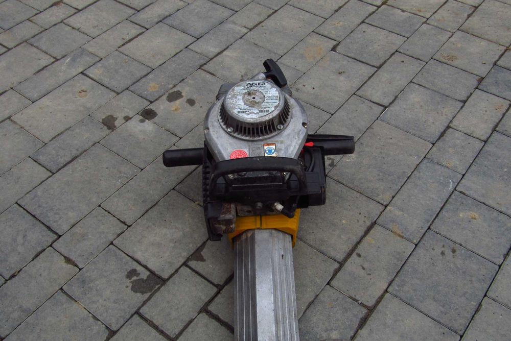 Młot Spalinowy WACKER BH23  polecam