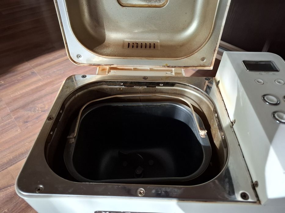 Хлібопічка Kenwood BM 250