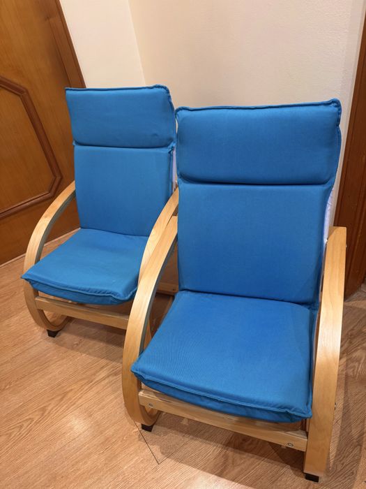 2 Cadeiras de criança