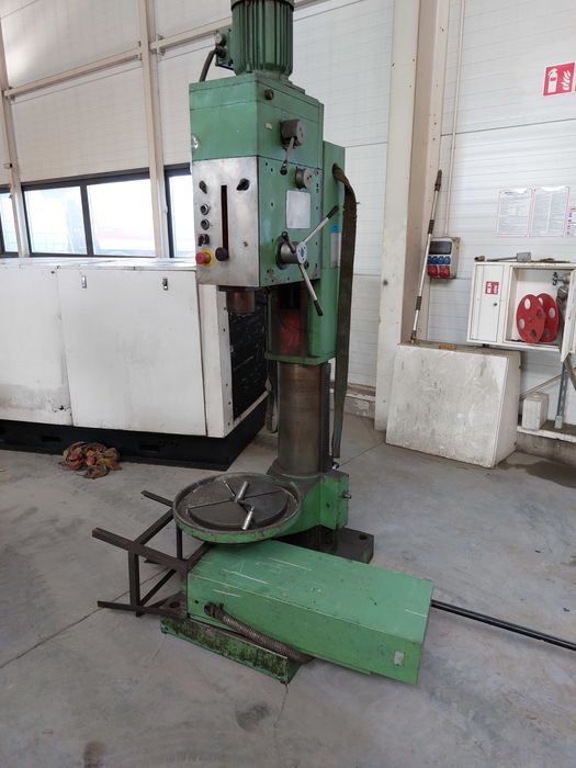 Maszyny do obróbki metalu [tokarka,piła taśmowa, wiertarka kolumnowa]