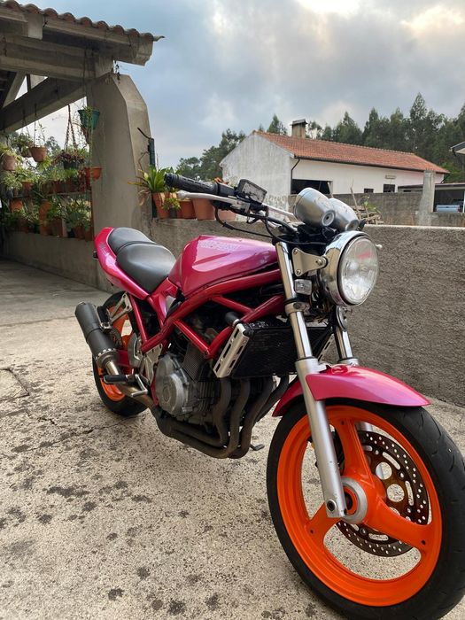 Suzuki bandit 400