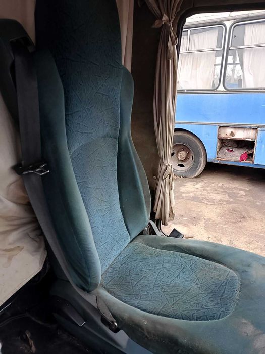 Продам пневмо-сиденье с Дафа на Камаз