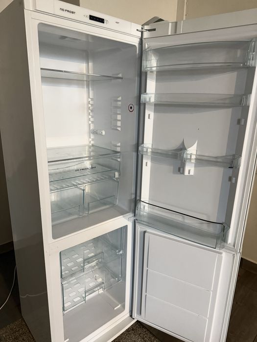 Lodowka z zamrazarka Point