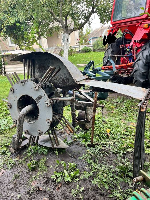 Продам роторну картоплекопалку