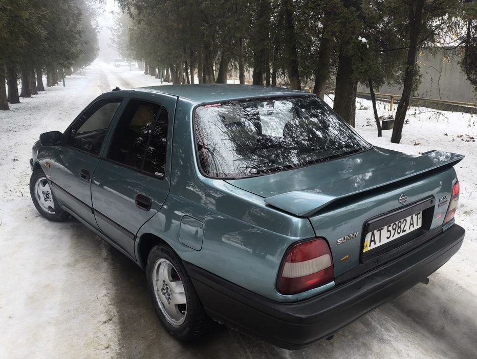 Nissan Sunny 1.4 Ланц бензин 1995 року Нісанн Санні в хорошому стані