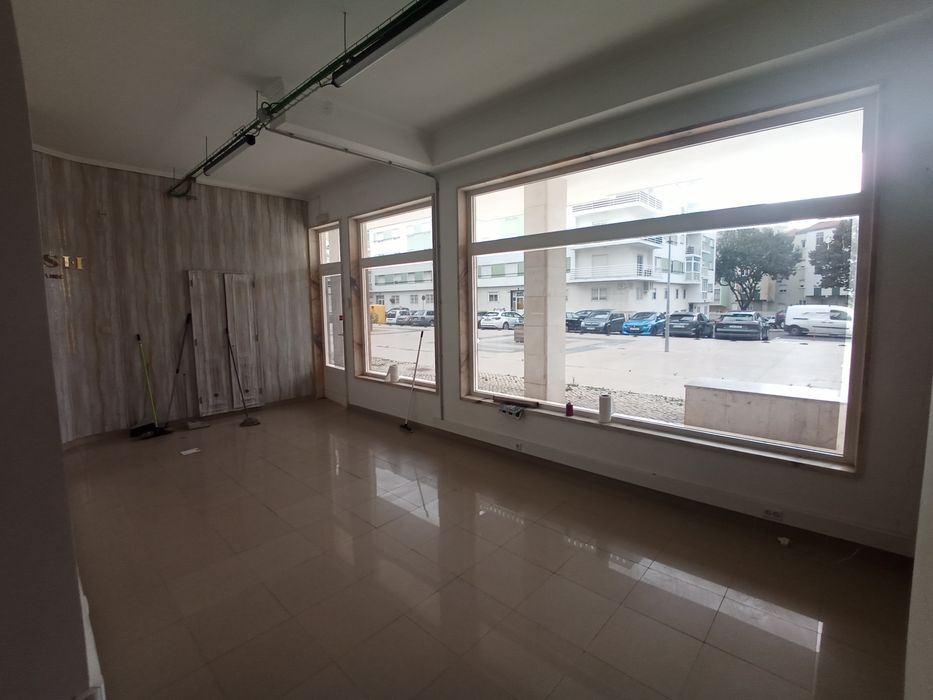 Loja Praça Helena Vaz da Silva