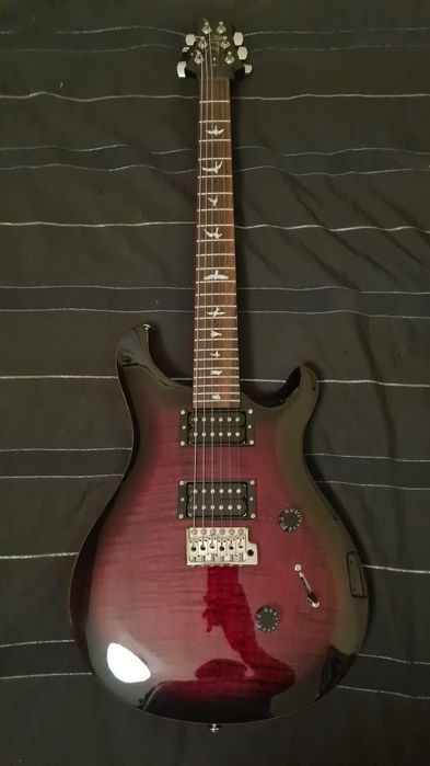 PRS SE Custom 24 fire red burst