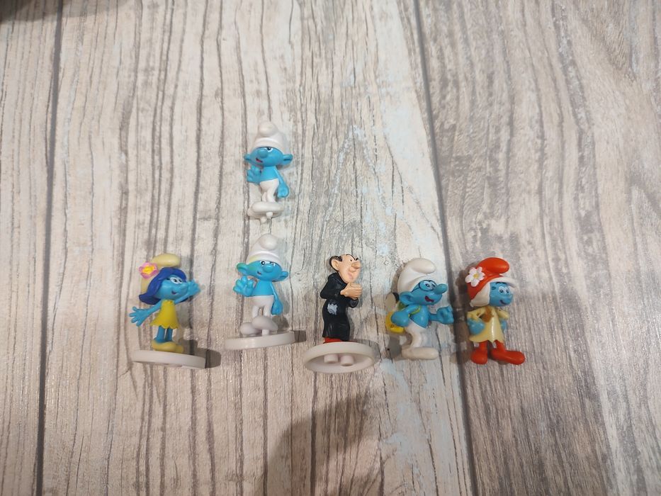 Figurki smerfne Smerfy