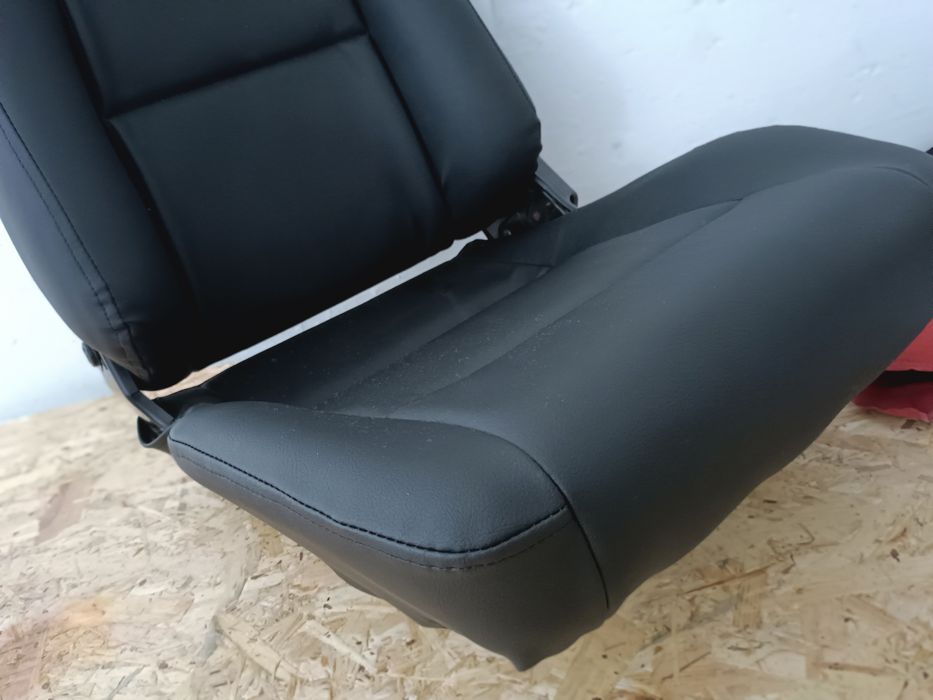 Tapicer/Usługi tapicerskie/Tapicer meblowy/Tapicer samochodowy/
