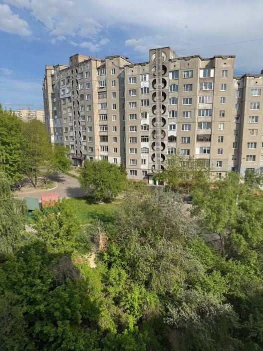 Продається 3- к квартира на північному.