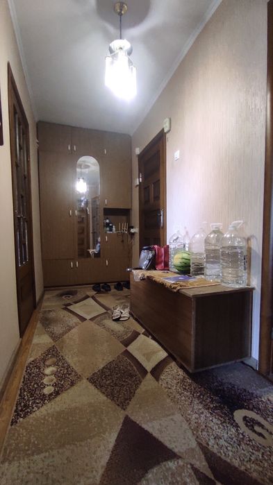 Продається 2-х кімнатна квартира в м.Калинівка 8808