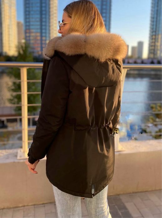 Тепла зимова парка s /42 з натуральним хутром фінського песця