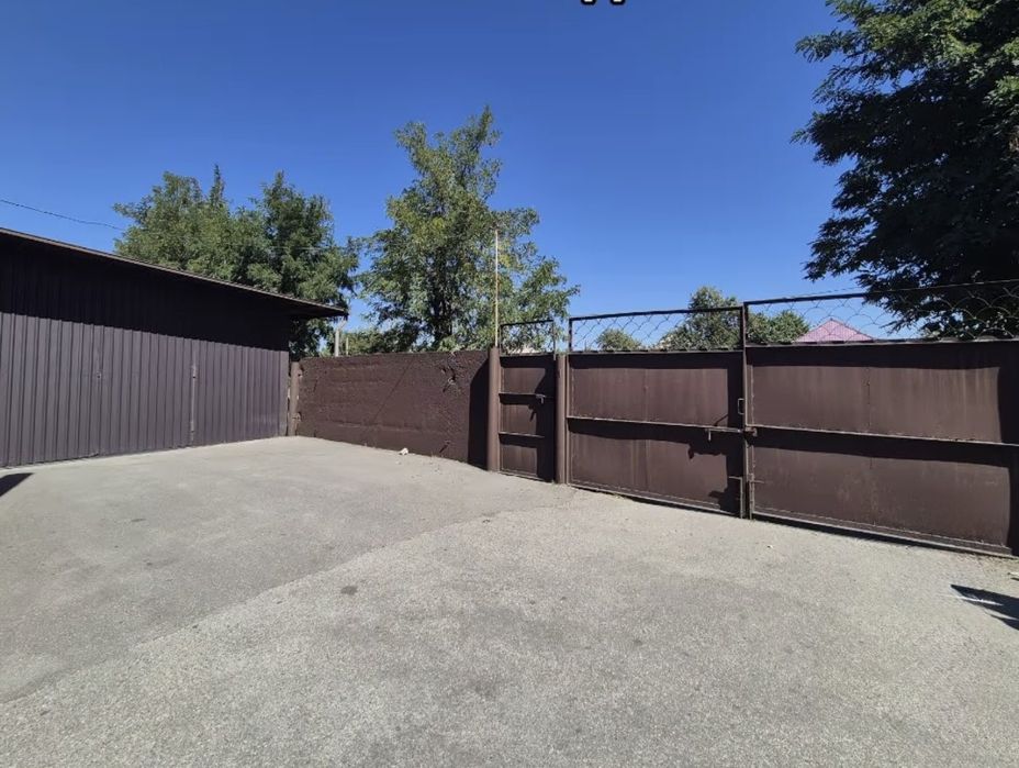 Продажа бизнес с помещением и участком