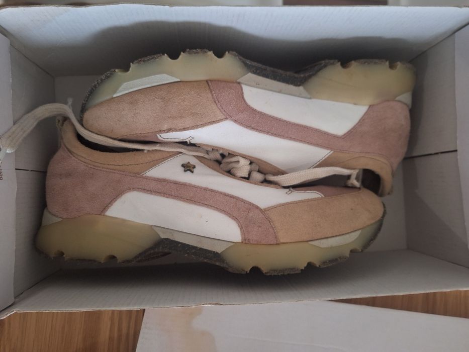 Ténis da marca Cubanas