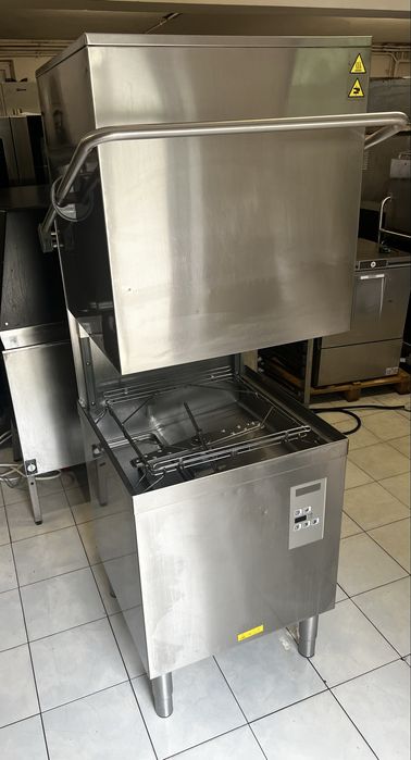 Zmywarka kapturowa ELECTROLUX. Zmywarko wyparzarka gastronomiczna