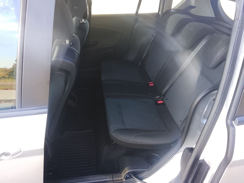 Sprzedam forda b-max