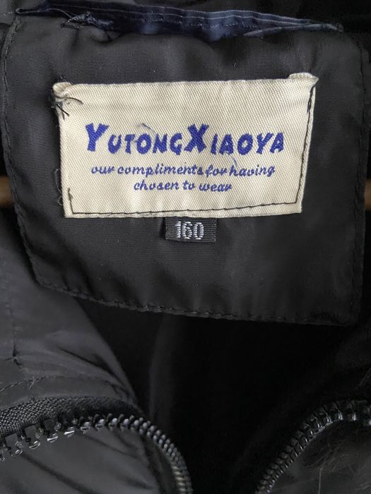 Продам зимову куртку на дівчинку на ріст 150-160 см