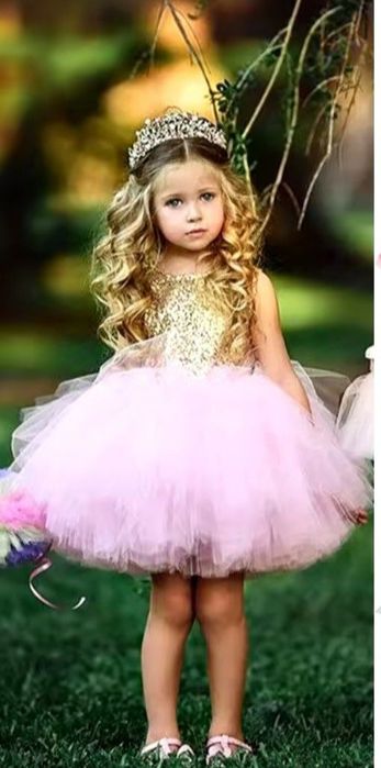 Сукня на 8 березня, день народження, святкова. Платья на день рождение