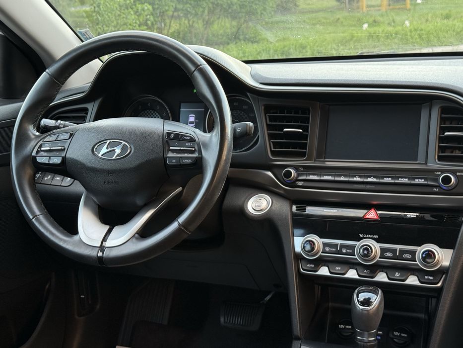 Hyundai Elantra 2020