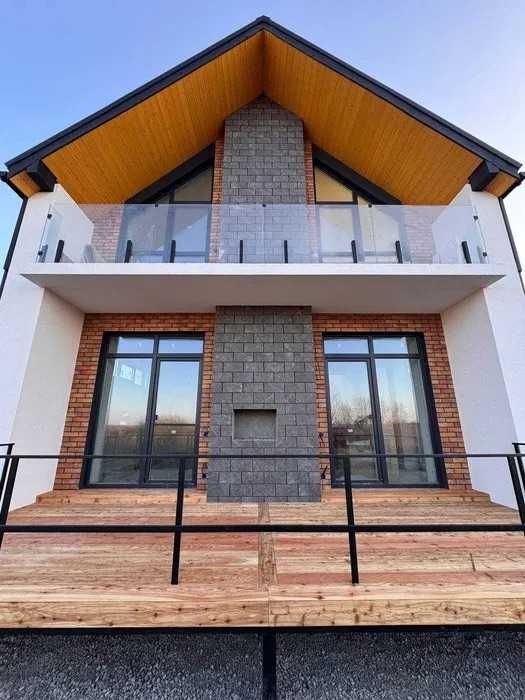 Продаж неймовірного 2 поверхового будинку по вул. Тракт Глинянський