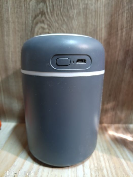 Увлажнитель воздуха. Не робочий.