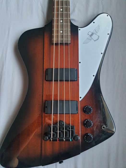 Baixo Epiphone Thunderbird IV