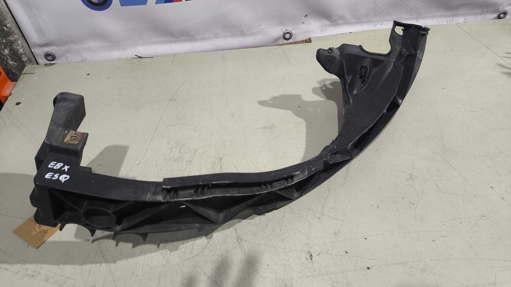 Guia Farol BMW Serie 1 (E81/E82/E87/E88) Esquerdo 7120.823